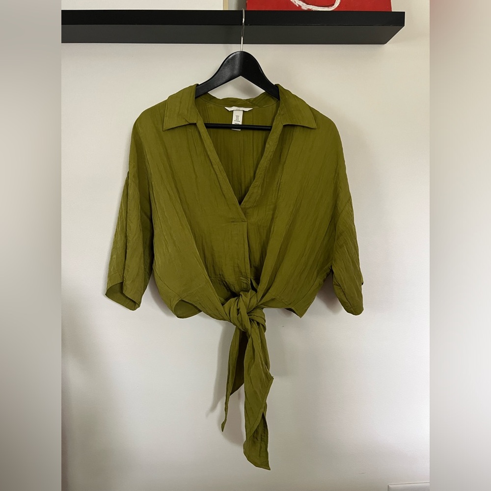 H&M gauze flowy green blouse